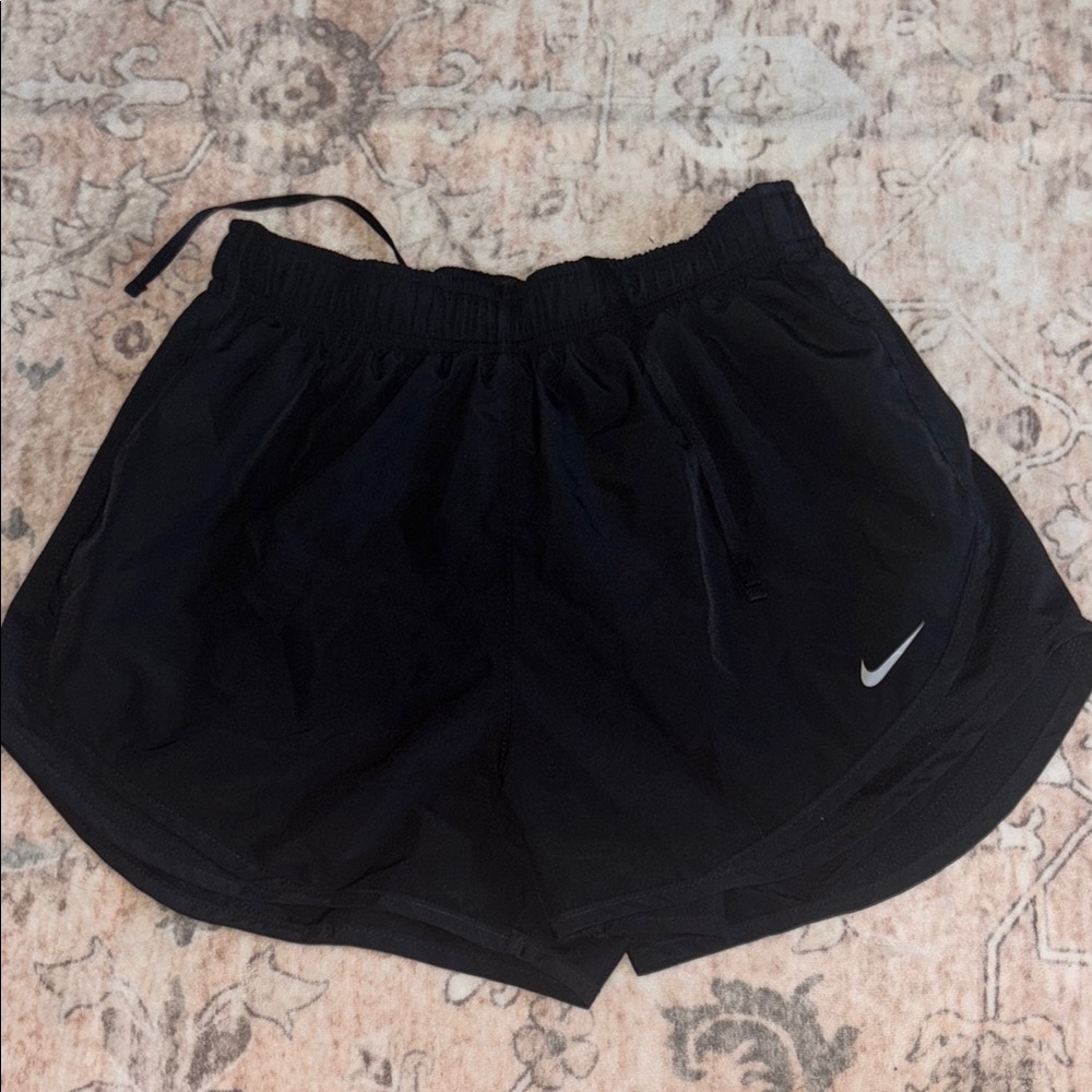 Nike Black Athletic Shorts Lightweight Elastic Waist